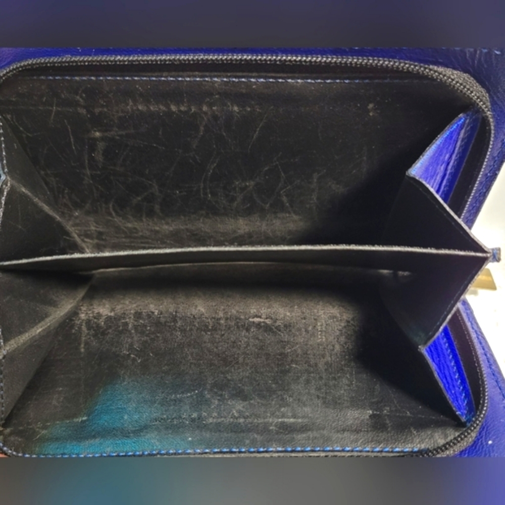 Bottega Veneta Intrecciato Weave Leather Wallet - Picture 12 of 16